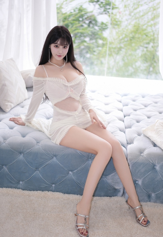 过春天 封面